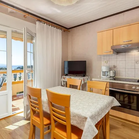 Amazing In Rab With House Sea View راب
