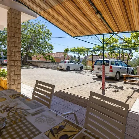 شقة Amazing In Rab With House Sea View راب