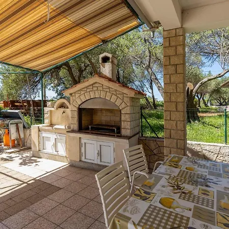 شقة Amazing In Rab With House Sea View