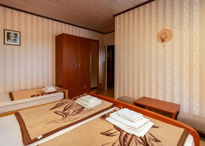Apartman In Rab With Wifi Rab Town