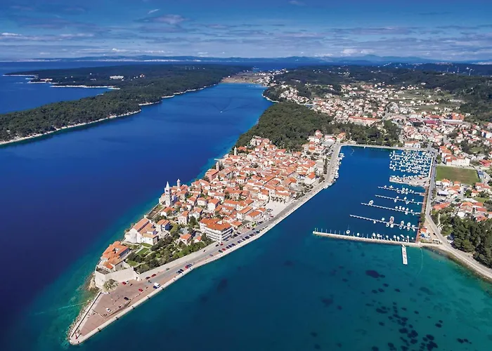 Apartman In Rab With Wifi Rab Town